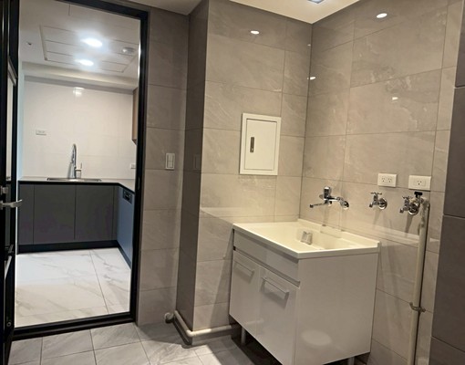 高鐵旁三房附冷氣.視野廣.雙車位另租 - Image 10