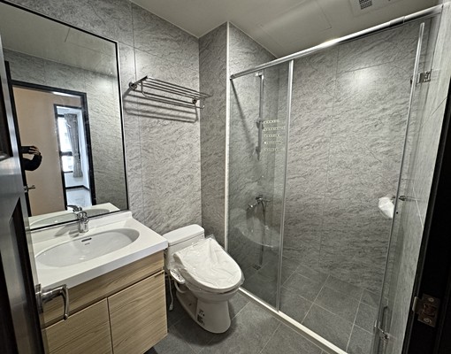 青埔A19．全新交屋京硯．含車管兩房+車位 - Image 6