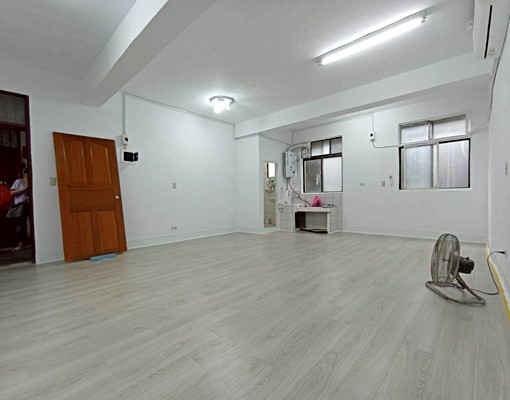 可租補獨立大套房新裝修 - Image 7