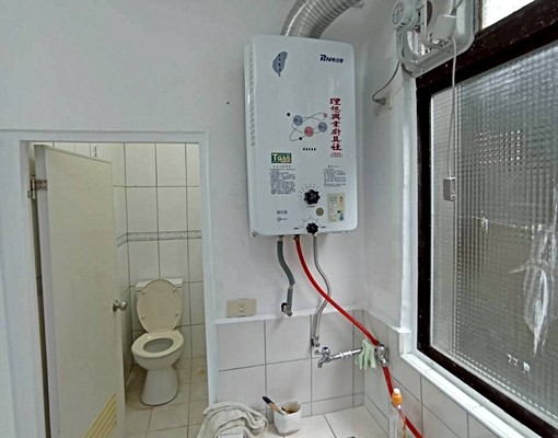 可租補獨立大套房新裝修 - Image 8