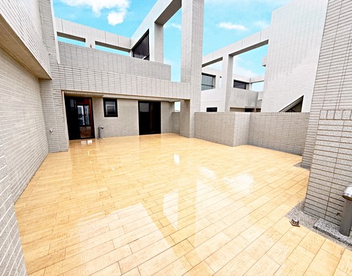 👏哲文出租👏A10公園翫頂樓露台戶三房(車位另租) - Image 2