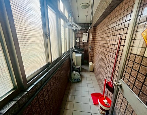 經國家樂福旁高樓景觀三房 - Image 9