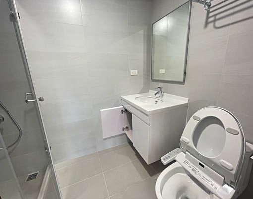 重劃區水岸旁大都會公園新裝潢獨棟兩房 - Image 7