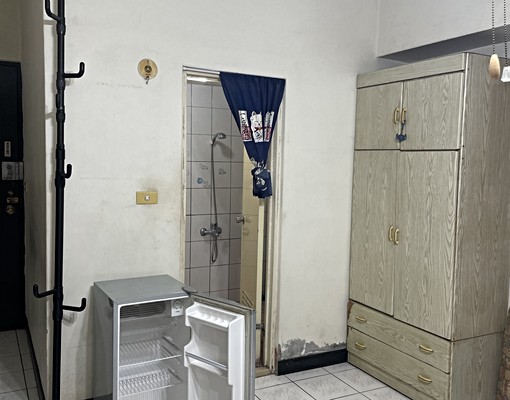 逢甲、新光大遠百、福星公園電梯管理大套房~可養寵物。 - Image 3