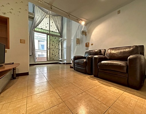 社宅🏠明湖澄清湖生活圈電梯陽台貓寵獨立套房📞愛窩 - Image 1