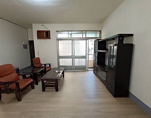 一卡皮箱即可入住~依房客需求增添家具.家電(可租補) - Image 1