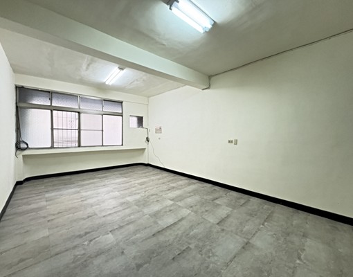 松興漢民商圈透天採光4房近小港森林公園高餐大📞愛窩 - Image 5