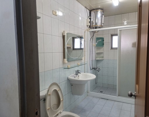 大坪數雅房,彩光良好房. - Image 5