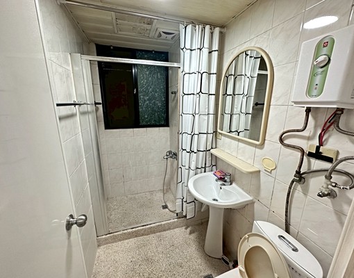 中山國小❣️2房包管租補報稅~獨洗曬捷運機能台水電採光通風 - Image 4