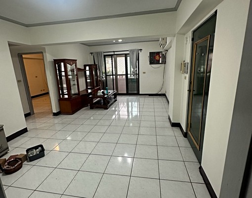 電梯華廈三房兩廳兩衛忠孝路201巷 - Image 1