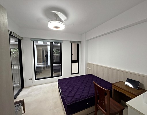 全新電梯透天套房｜大遠百．清大南大校區・國泰醫院・城隍廟商圈 - Image 3