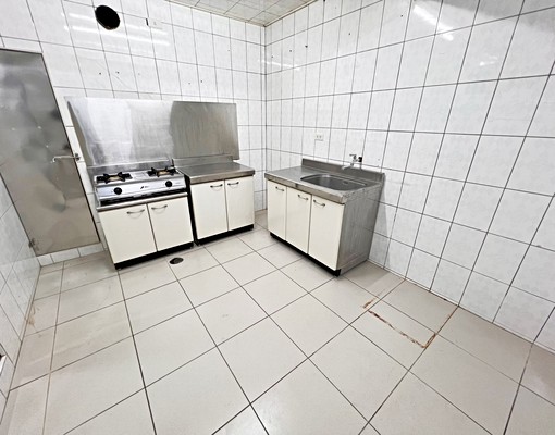 稀有透天✦前院停車位✦大四房✦雙租補✦鬧中取靜✦只剩一間 - Image 3