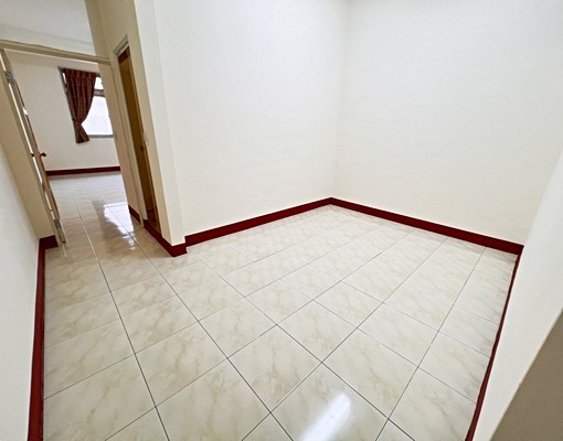 稀有透天✦前院停車位✦大四房✦雙租補✦鬧中取靜✦只剩一間 - Image 8