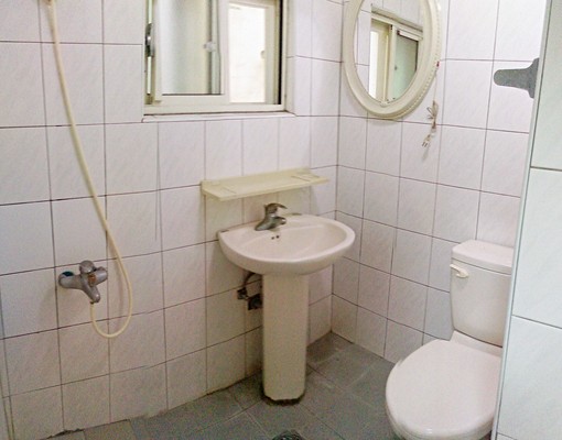 超便宜竹科光復老爺有陽台大套房 - Image 7