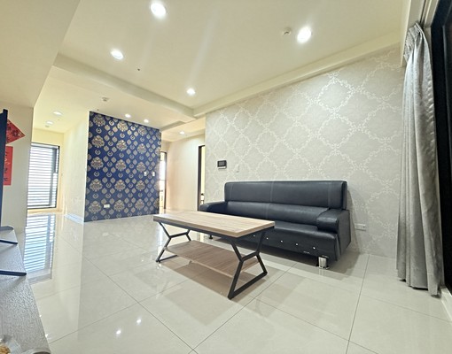 楠梓高大特區/遠見峰悅/三房+平車 - Image 1