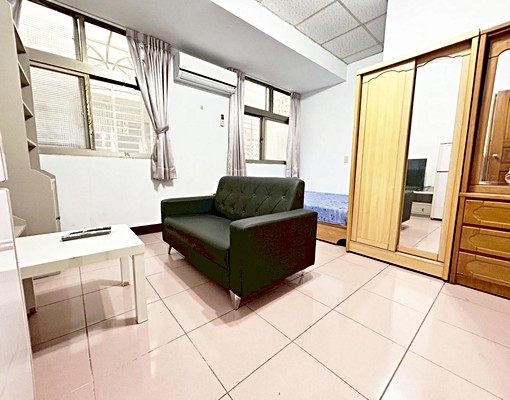 豐年國小◆採光套房◆獨洗陽台★可租補 - Image 2