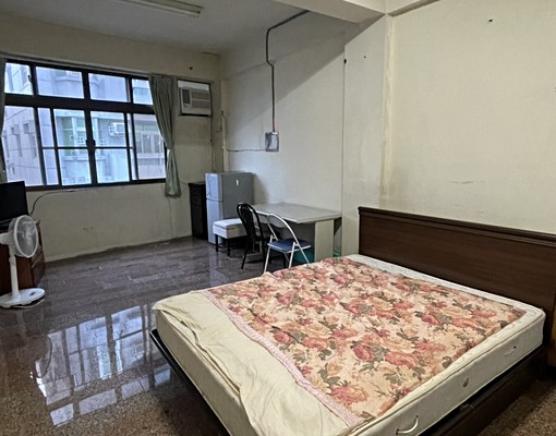 耐斯、麥當勞附近透天優雅套房出租 - Image 1