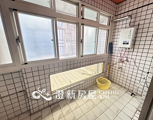 🎉整棟透天5房好運用/可租補報稅入戶籍/室內汽機車位🎉 - Image 12