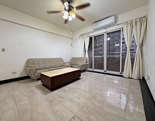 文華高中❣️大三房｜空屋附冷氣｜平面車位｜🉑租補雙租補🌟 - Image 1