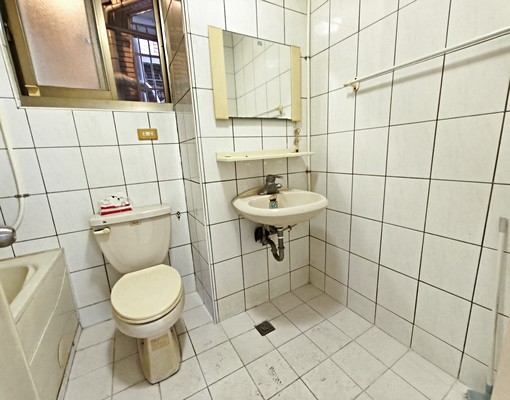 亞灣夢時代-獅甲國宅-面台鋁景觀美三房+平面車位 - Image 10