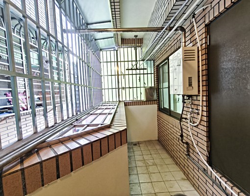 亞灣夢時代-獅甲國宅-面台鋁景觀美三房+平面車位 - Image 12