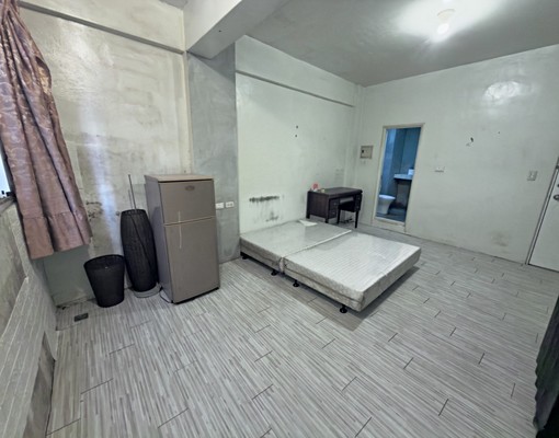 近桃園火車站/可租補/設有電梯/格局方正 - Image 1