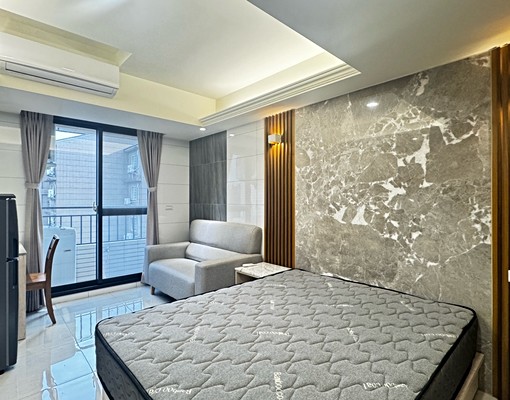 🎀近龍安商圈．🉑租補．戶籍．獨立套房／陽台．精品系統櫃 - Image 1