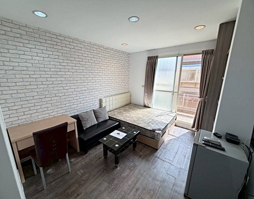 可租補竹南園區獨立陽台洗衣機套房 - Image 1