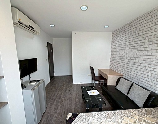 可租補竹南園區獨立陽台洗衣機套房 - Image 7