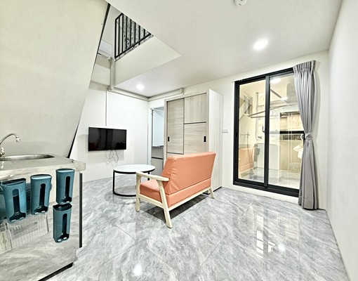 躲在泥被窩✨兩房~樓中樓｜可租補可報稅❤️室內機車位 - Image 1