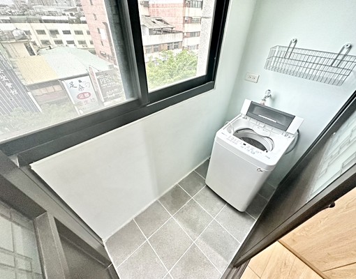 中國醫👑租補👑陽台獨洗曬👑半年約👑電3👑衛浴開窗 - Image 9