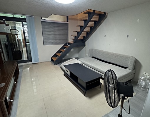 心鑽挑高大空間樓中樓，家樂福商圈 - Image 4