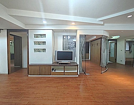 中壢觀光夜市旁社區大四房+車(可租補) - Image 4