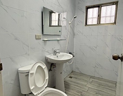 近臨海工業區歡迎公司戶承租整棟透天厝 - Image 11