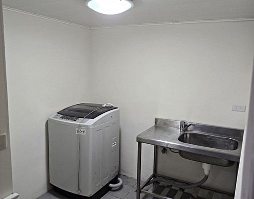 西區民權路✨台中教育大學世華金融大樓✨4房出租 - Image 14