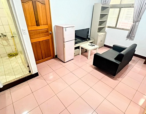 新莊捷運站【秒殺套房】@獨洗陽台@採光佳@低樓層@可租補 - Image 1