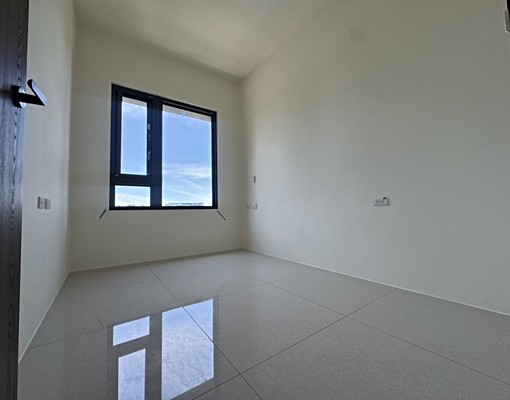 可申請租金補助⭐免服務費⭐四房+車位⭐五泰小鍾 - Image 6