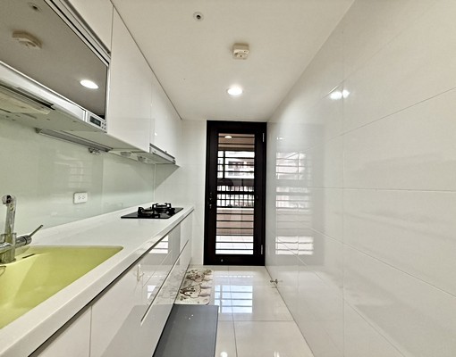 高樓景觀戶★美裝潢★家具全配★系統裝潢★變頻冷氣★大三房 - Image 7