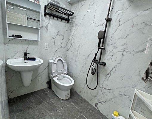 全新裝潢整層住家樓下黃昏市場重慶中國屋內格局方正有陽台 - Image 2