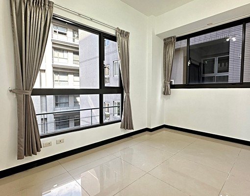 🌞【走吧!看房】近家樂福商圈電梯三房含車含管｜中信香香 - Image 5