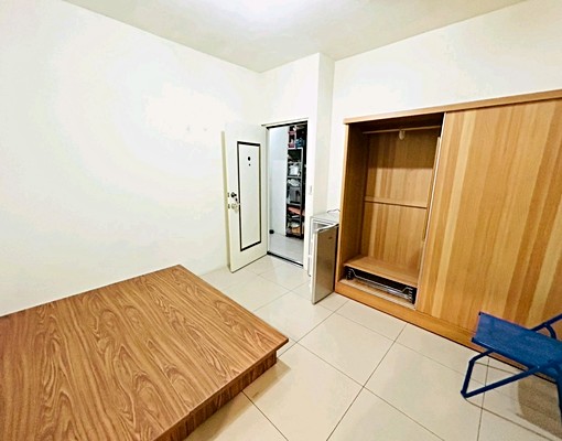 南京三民捷運，對外窗套房，可寵，可附床，垃圾代收 - Image 2