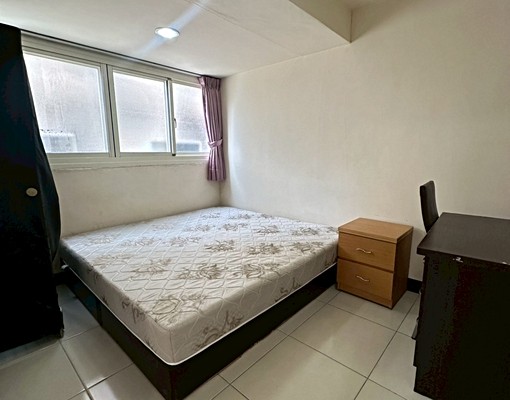 (W8)兩大房兩大廳一衛豔麗廚具設備雙門禁管制 - Image 3