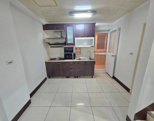 臨20米介壽路透天厝❤️免管理費 - Image 2