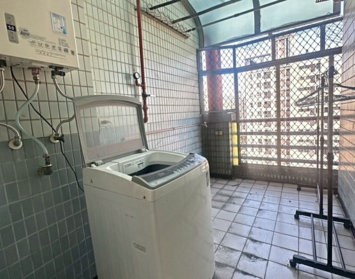 (W9)立功路/成熟社區/精緻住宅/5房3廳3衛 - Image 1