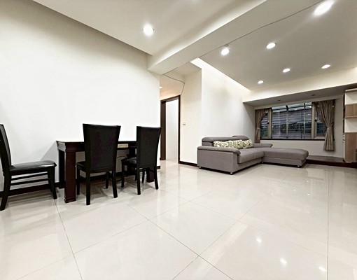 近環球百貨/租屋補助/獨立陽台/大樓管理/雙衛浴 - Image 1