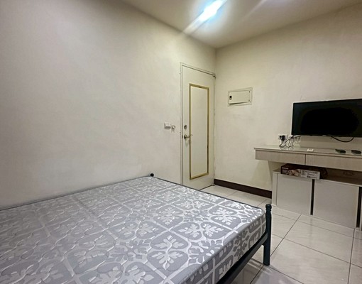 (W10)舒適小套房~公道租金~振福路️6.0坪兩間可選 - Image 1