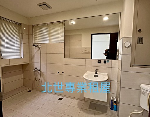 可租補-近林口康橋大空間有露臺2至4樓採光美屋有一個平面車位 - Image 12