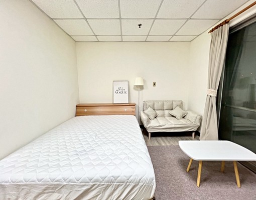 府中🏠租補報稅✅台水電✨獨洗曬💦包裹垃圾代收👌採光通風 - Image 2