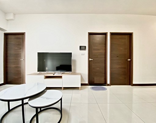 溫馨奢華🔥傢俱全配✅市場最低價✨稀有雙陽台💯 - Image 6