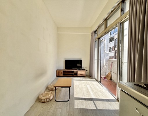 向上市場秒殺🔥可貓🔥1房1廳✨可租補✨高採光✨陽台獨洗曬 - Image 2